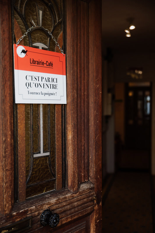 Entrée Librairie Café culturel Le Chameau sauvage